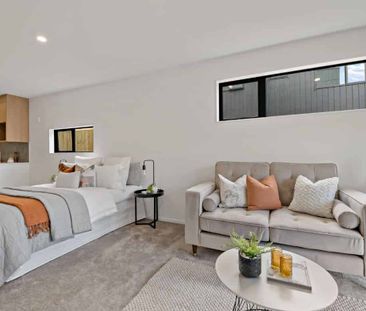 Private Self-Contained Studio in Modern Townhouse - Photo 5