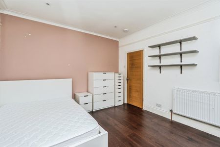 Avenue Road, Southampton - Photo 3