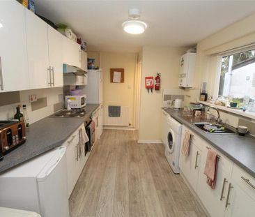 4 bedroom house to rent - Photo 1