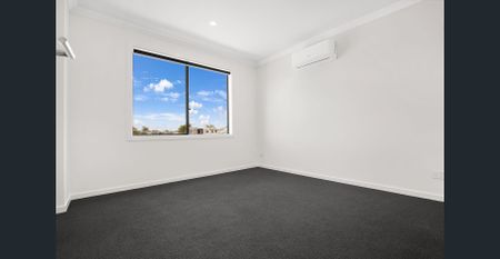 SURE TO IMPRESS! - Photo 3