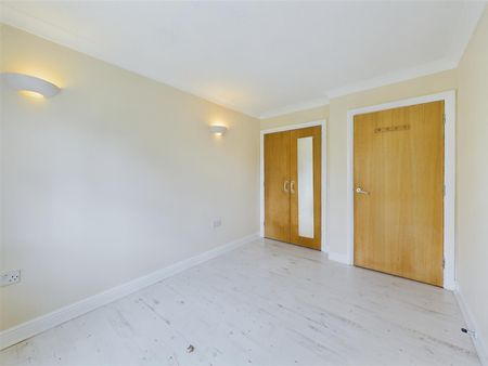 Arthurs Close, Emersons Green, Bristol, BS16 - Photo 3