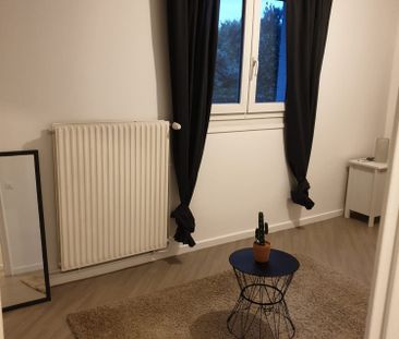 Location Appartement 3 pièces 80m² VILLENEUVE D ASCQ 59650 - Photo 4