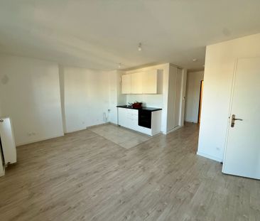 Location Appartement 2 pièces 43m² VILLIERS SUR MARNE 94350 - Photo 5