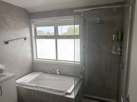 Coburg North - Photo 3