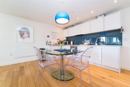 2 bedroom apartment to rent - Photo 5