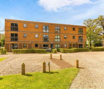 Coopers Green Lane, Hatfield, AL10 - Photo 1