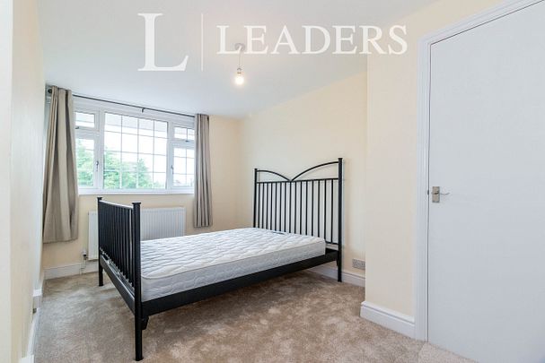 Lavender Road, Epsom, KT19 - Photo 1