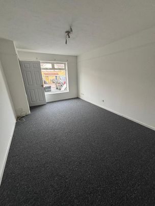 3 bedroom end of terrace house to rent - Photo 1