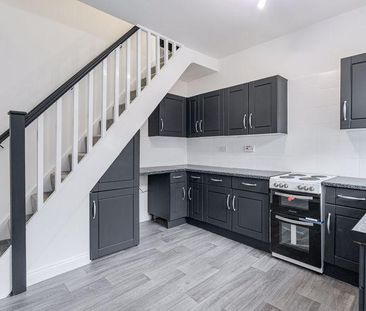 2 bedroom terraced house to rent - Photo 5