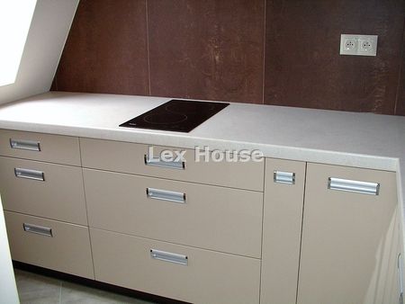 Mieszkanie na wynajem - Zdjęcie 2