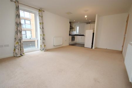 2 bedroom apartment to rent - Photo 2