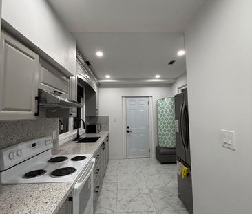 For Lease - 10 Louvain Street Unit# Main Level, Toronto, Ontario - Photo 5