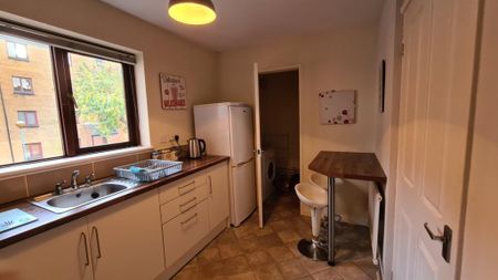 1 bedroom flat to rent - Photo 5