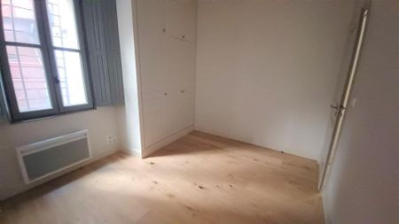 location Appartement F3 DE 67.6m² À NIMES - Photo 4