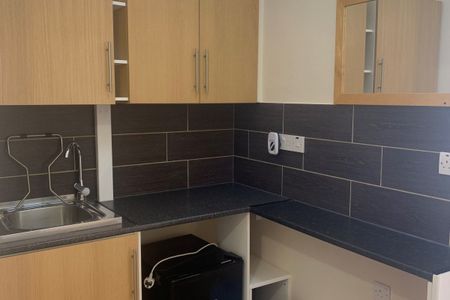 Camberwell Church Street, LONDON - Photo 3