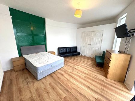 4 bedroom house share to rent - Photo 3