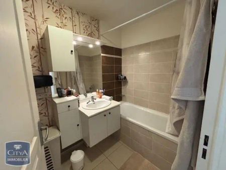 Appartement à louer 3 pièces 73.02m² - Photo 2