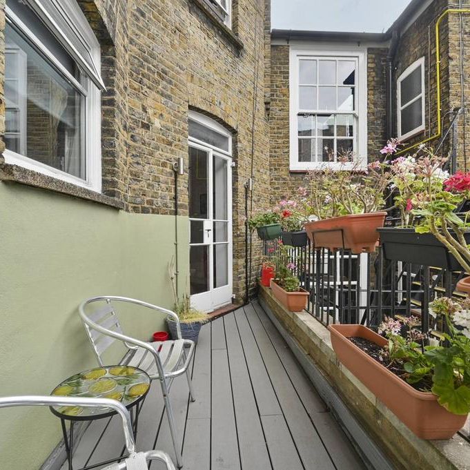 2 bedroom flat to rent - Photo 1