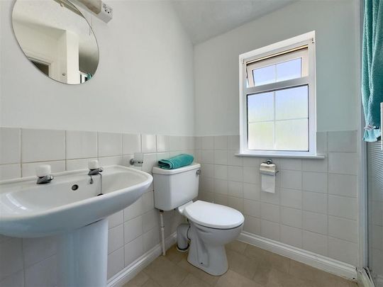 2 bedroom terraced house to rent - Photo 1