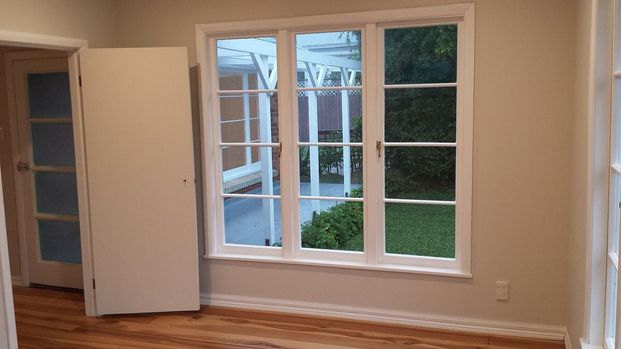 Charming 3BR Home with Deck & Garden - Photo 1