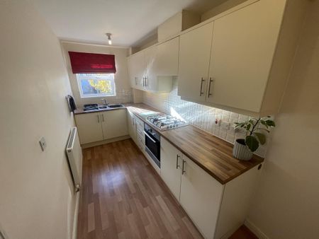 2 bedroom apartment to rent - Photo 4