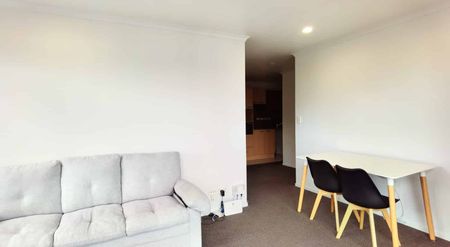 Be quick! Decent two bedroom apartment with affordable price! - Photo 4