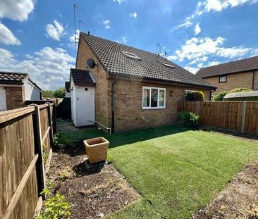 Robin Close, IP28 - Photo 1