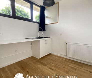 Maison • Buzenval - Photo 3