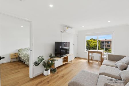 Modern Furnished One Bedroom Apartment in the Heart of Rivervale - Perfect for a Cozy Lifestyle! - Photo 2