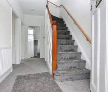 3 bedroom semi-detached house to rent - Photo 2