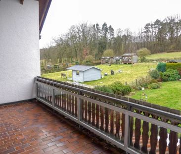 Großzügige DG-Wohnung für 2 Personen mit Einbauküche, Garage,großer... - Foto 1