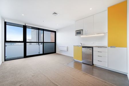 Modern One-Bedroom Apartment – The Orange City-Fringe Living - Photo 2