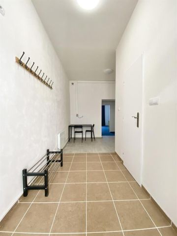 Pronájem bytu 2+1 45 m2 - Fotografie 2