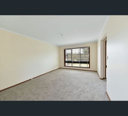 1/56 Borva Drive, Keilor East, Vic 3033 - Photo 3