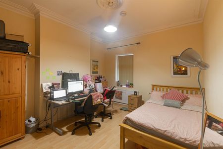 Rothbury Terrace, Heaton, Newcastle Upon Tyne - Photo 5