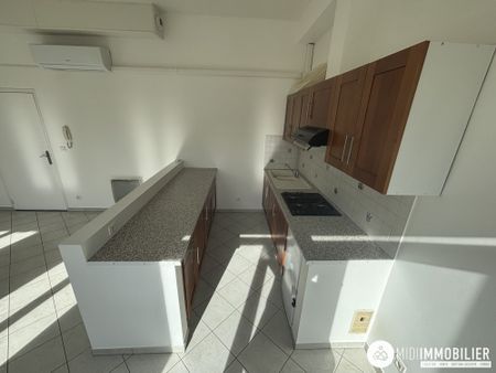 Location Appartement 2 pièces 38m² CARMAUX 81400 - Photo 3