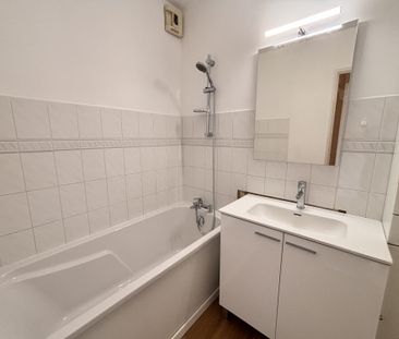 Location Appartement 3 pièces 60m² LES SABLES D OLONNE 85100 - Photo 4