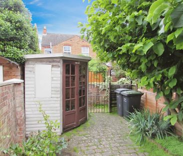 2 bedroom terraced house to rent - Photo 5