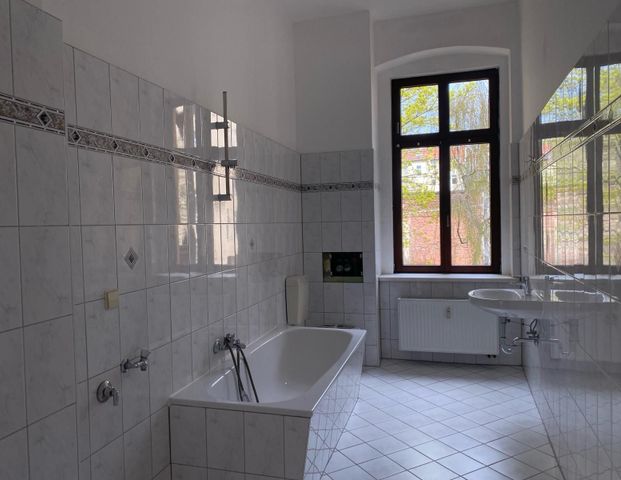 geräumige 2- Raumwohnung mit Balkon in Zentrumslage ! - Foto 1