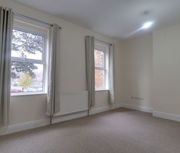 3 bed mid-terraced house to rent in Corporation Street, Stafford, ST16 - Photo 4