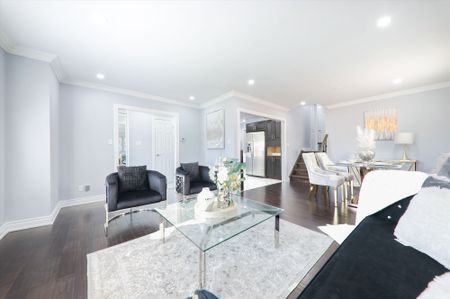 For Lease - 43 Tamarisk Drive Unit# Main, Toronto, Ontario - Photo 2