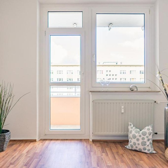 2-Raum-Erdgeschosswohnung mit Balkon - Photo 1