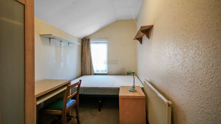 19 Wallace Road - Photo 4