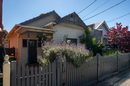 7 Armadale Street, Thornbury VIC 3071 - House For Rent | Domain - Photo 3