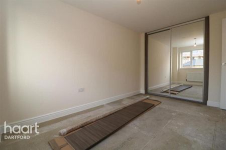 4 bedroom terraced house to rent - Photo 5