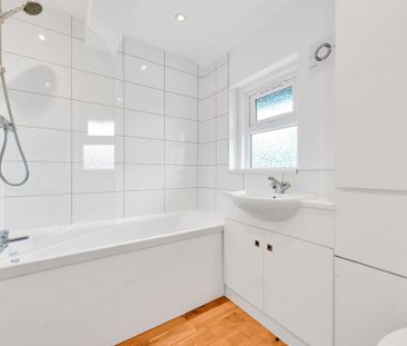 4 bedroom terraced house to rent - Photo 6