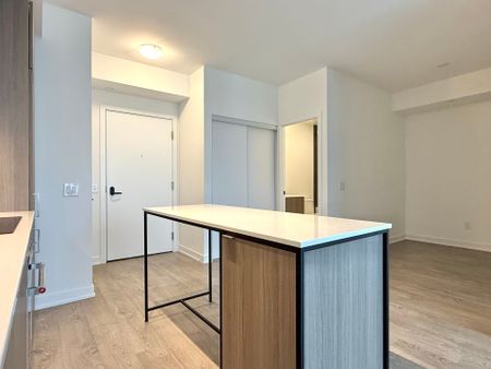 For Lease - 220 Missinnihe Way Unit# 1209, Mississauga, Ontario - Photo 2