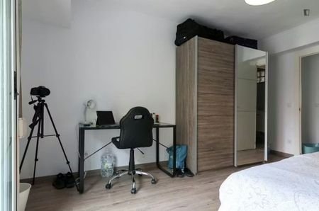 Carrer de la Reina, Valencia, Valencian Community 46011 - Foto 4