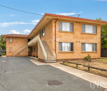 Spacious Two Bedroom Unit - Photo 1