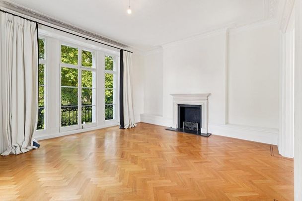 5 bedroom end of terrace house to rent - Photo 1